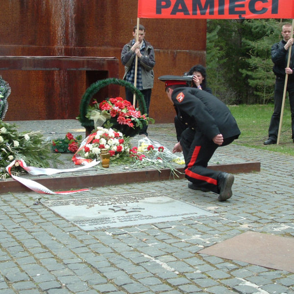 3.-pierwszy_marsz_pamieci_2007_28