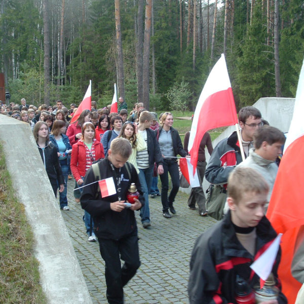 3.-pierwszy_marsz_pamieci_2007_34